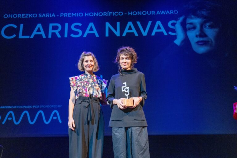 La cineasta argentina Clarisa Navas recibe el Premio Honorífico Zinegoak 2024, patrocinado por DAMA