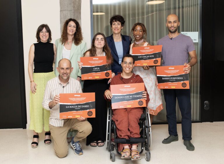 Cinco proyectos seleccionados en la tercera edición del concurso ‘Cuéntanos las historias que nadie cuenta’, impulsado por DAMA y Netflix con el apoyo del Ministerio de Inclusión