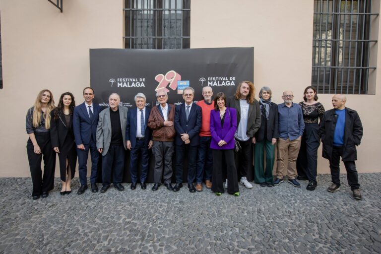 DAMA, Filmoteca Española y el Festival de Málaga, con la colaboración del Festival de San Sebastián, presentan el libro ‘El desencanto. 50 años’